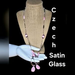 1920s/30s CZECH Satin Glass Necklace